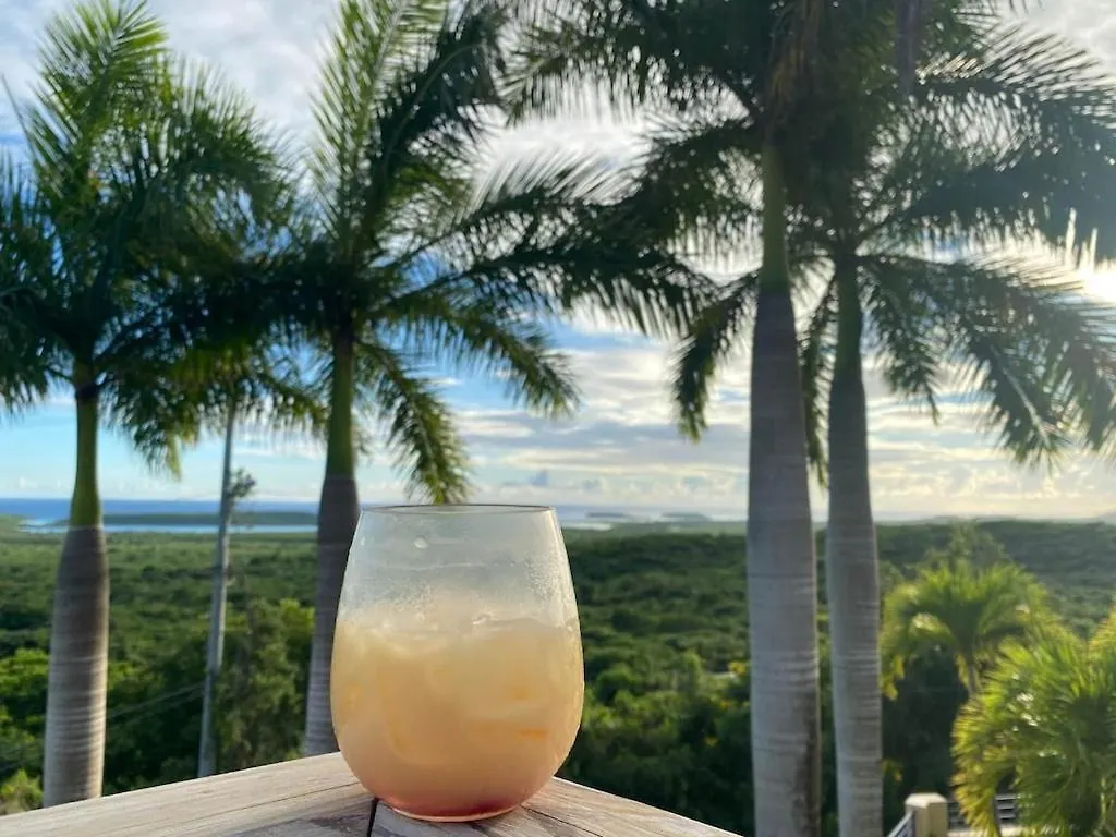 Casa De Colores, Vieques Villa